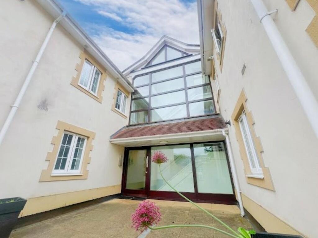 Main image of property: 86-88 Penn Hill Avenue, Lower Parkstone