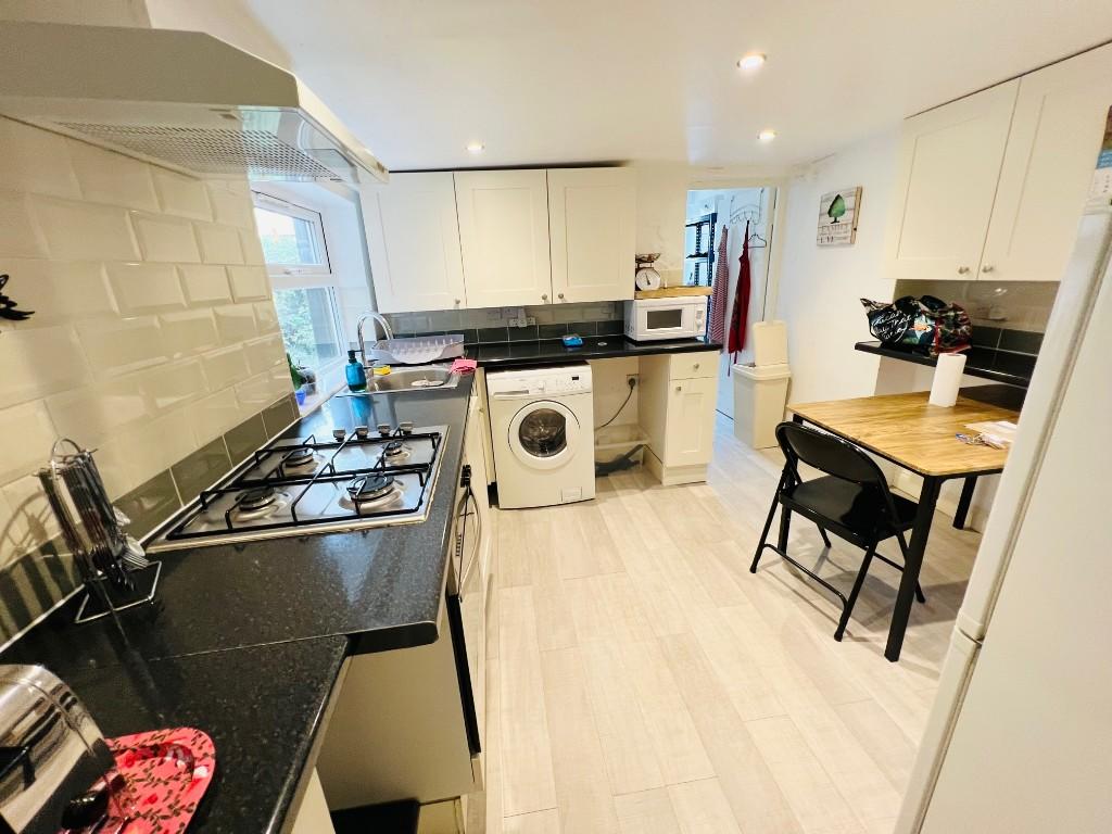 Main image of property: Buxton Road, Luton, Bedfordshire, LU1