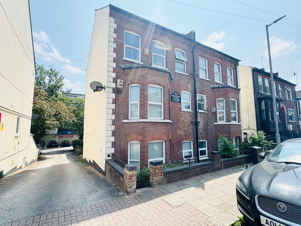 Main image of property: Clarendon Road, Luton, Bedfordshire, LU2