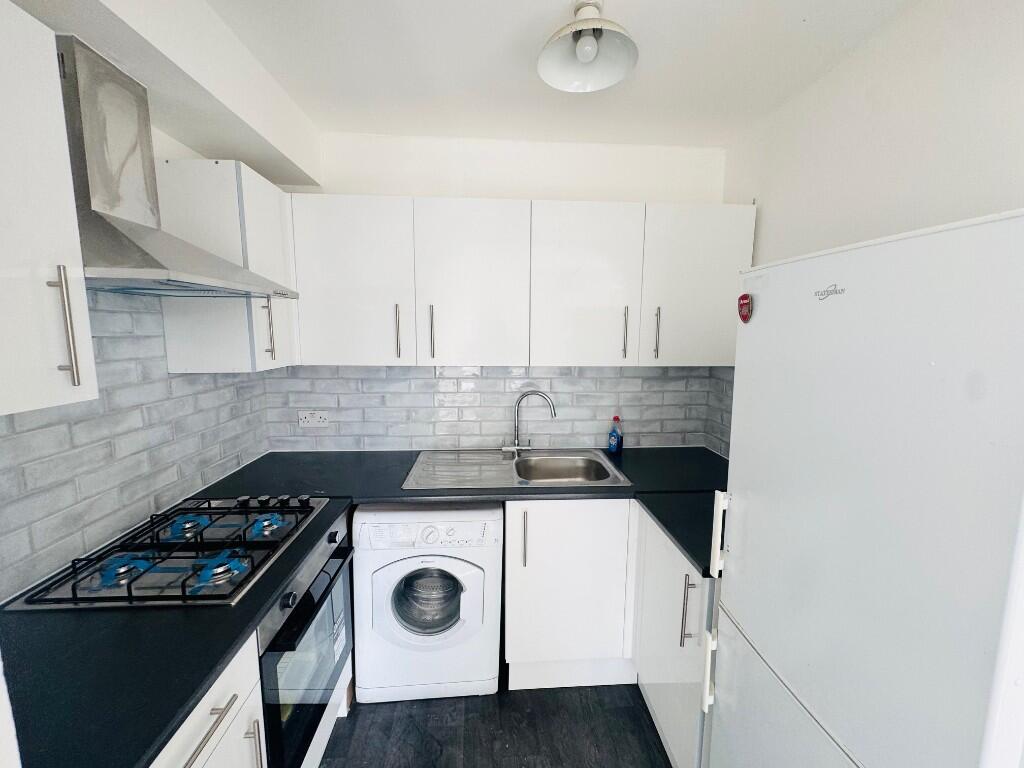 Main image of property: Guildford Street, Luton, Bedfordshire, LU1