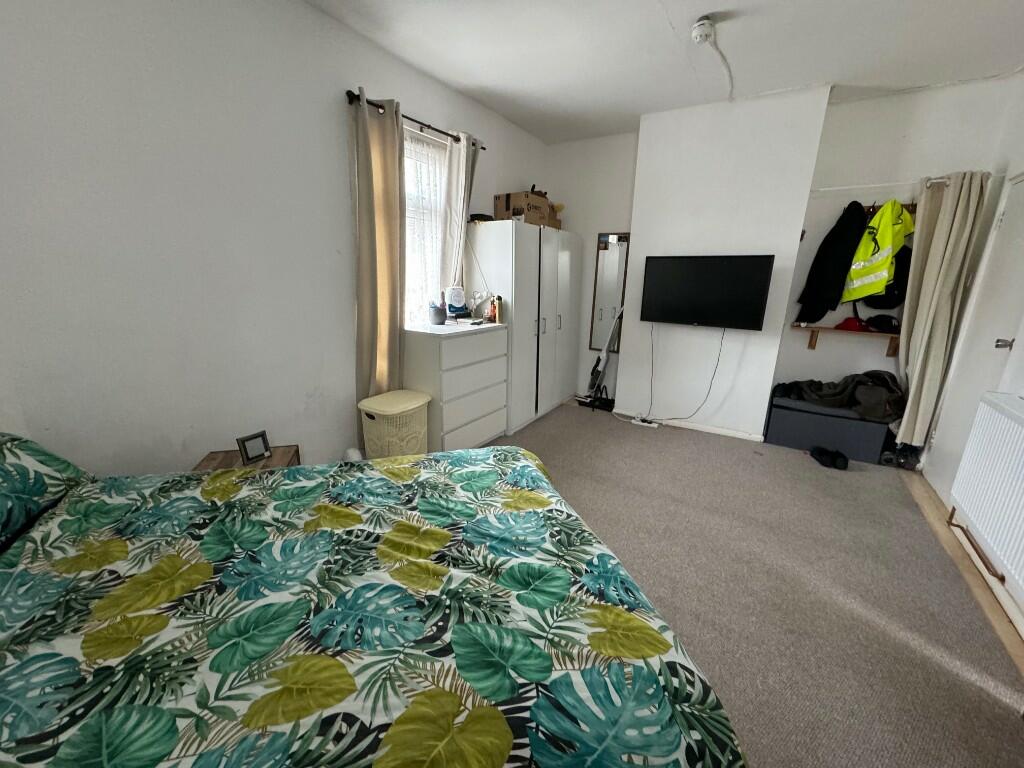 Main image of property: Park Street,Luton,LU1