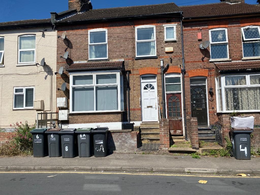 Main image of property: Winsdon Road, Luton, Bedfordshire, LU1