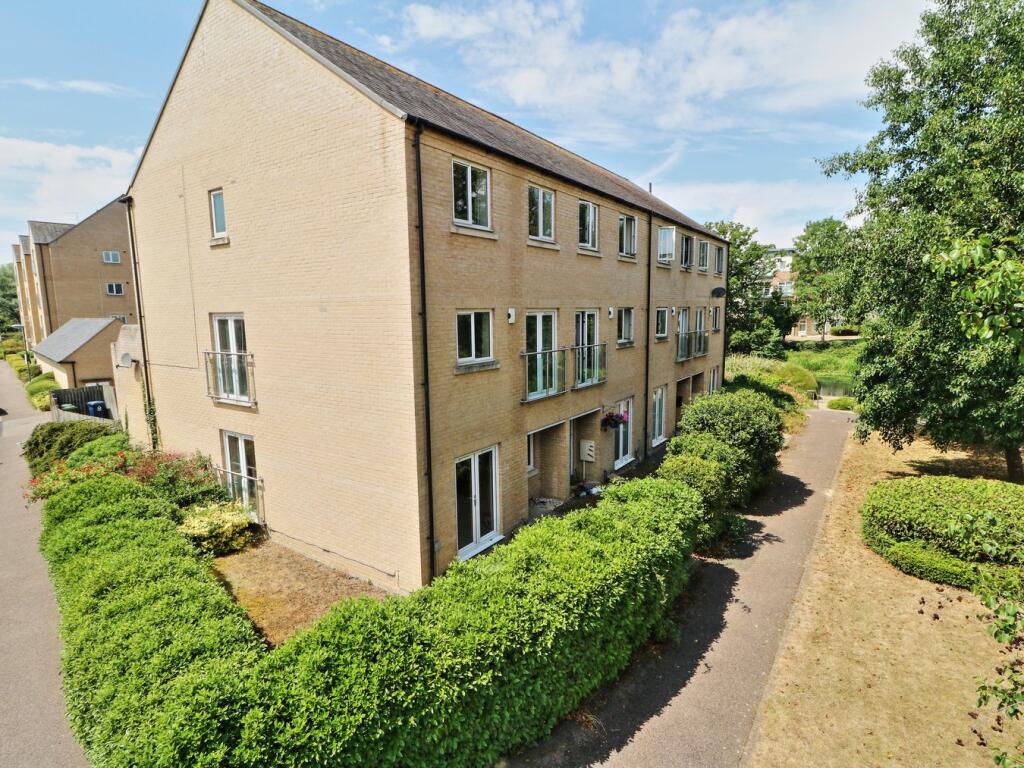 Main image of property: Skipper Way, Lt Paxton, St Neots, PE19