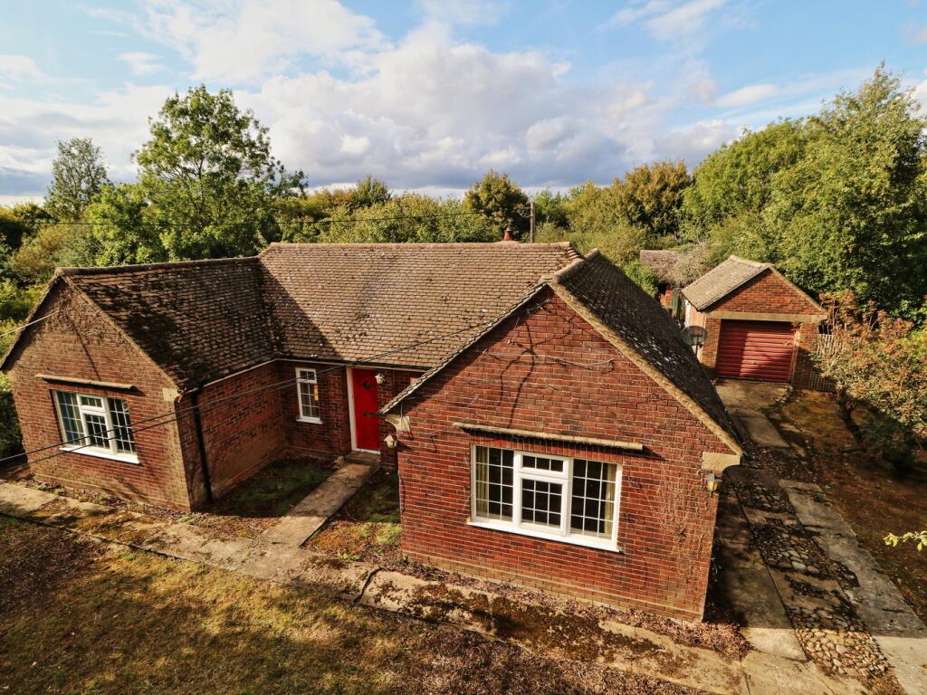 Main image of property: Keysoe Row West, Keysoe, Bedford, MK44