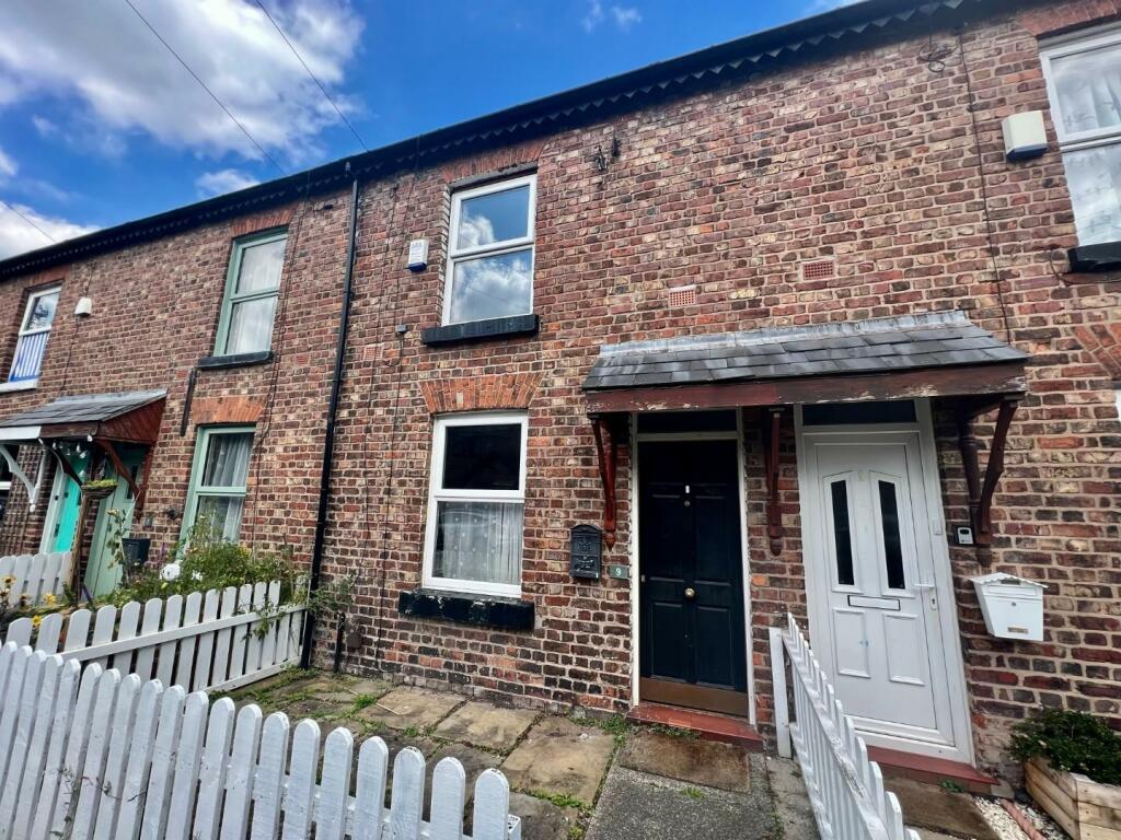 2 bedroom terraced house for sale in Crossland Road, Chorlton Green, M21