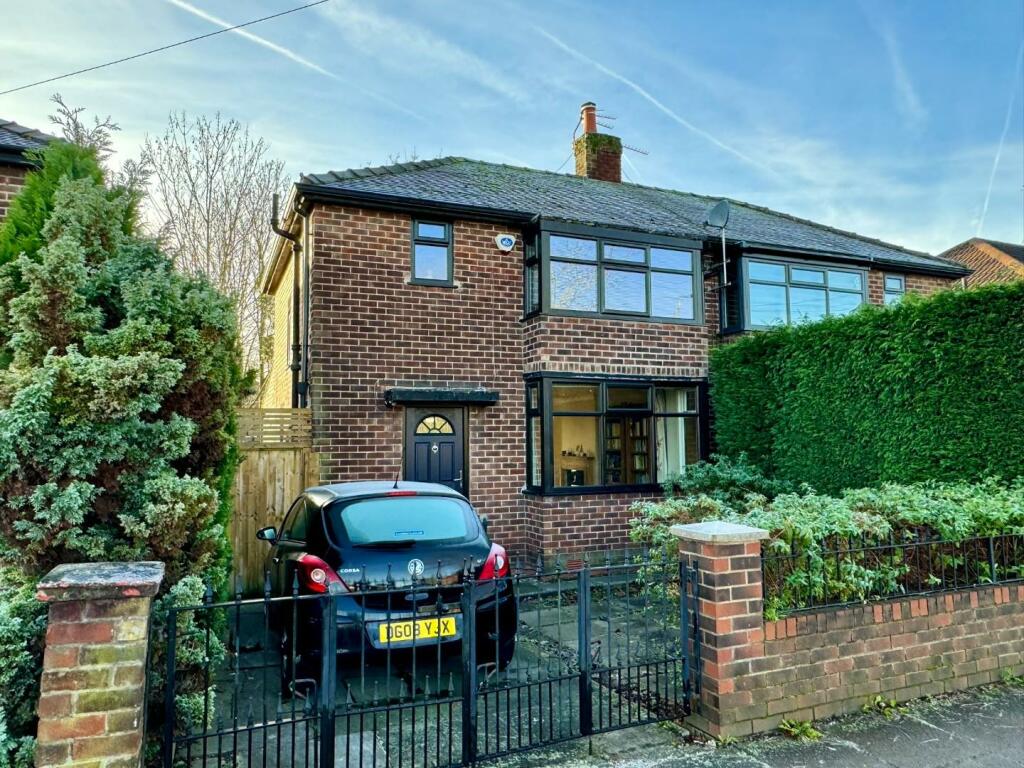 3 bedroom semidetached house for sale in Barlow Moor Road, Chorlton, M21