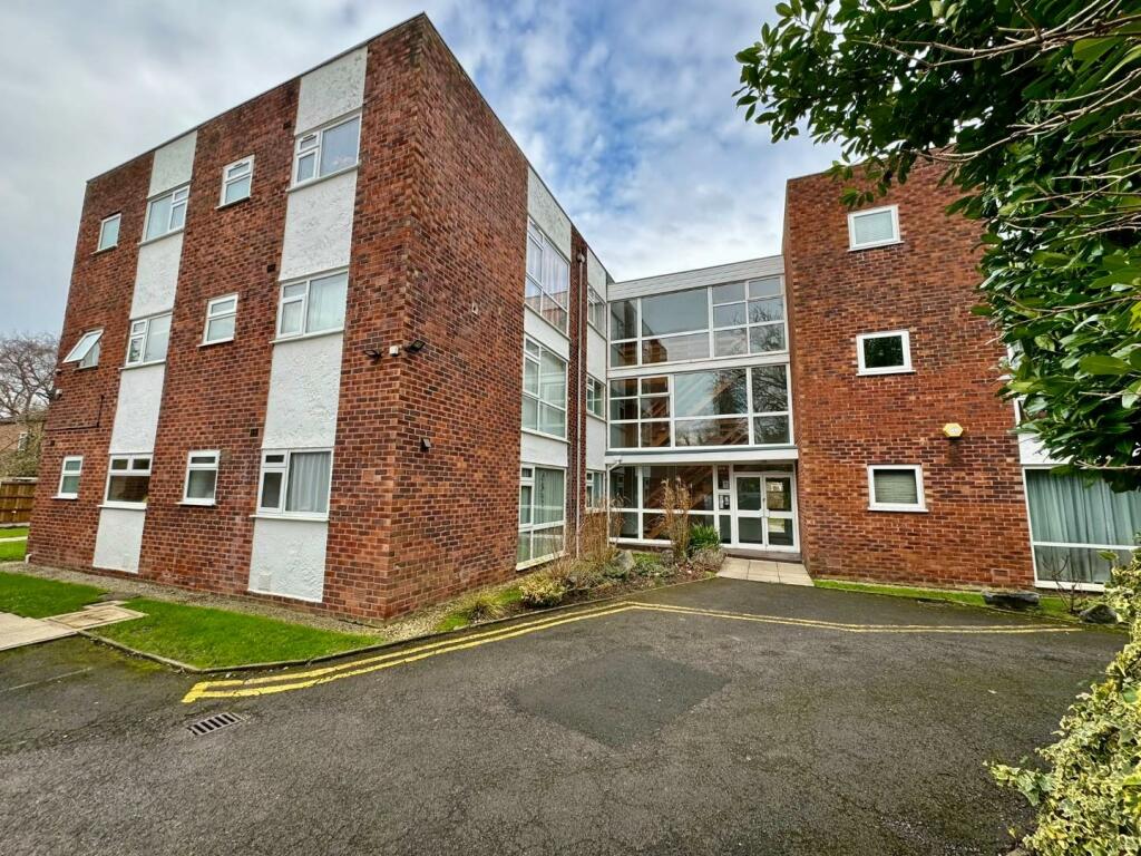 1 bedroom flat for sale in Shanklin Close, Chorlton, M21