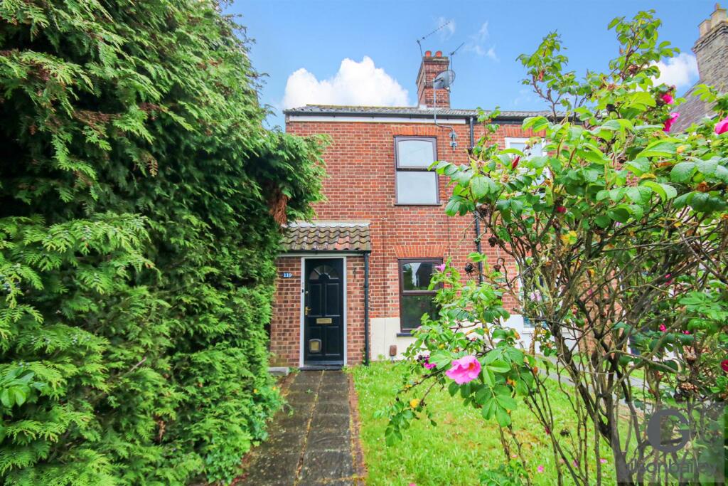 2 bedroom semidetached house for sale in Magdalen Road, Norwich, NR3