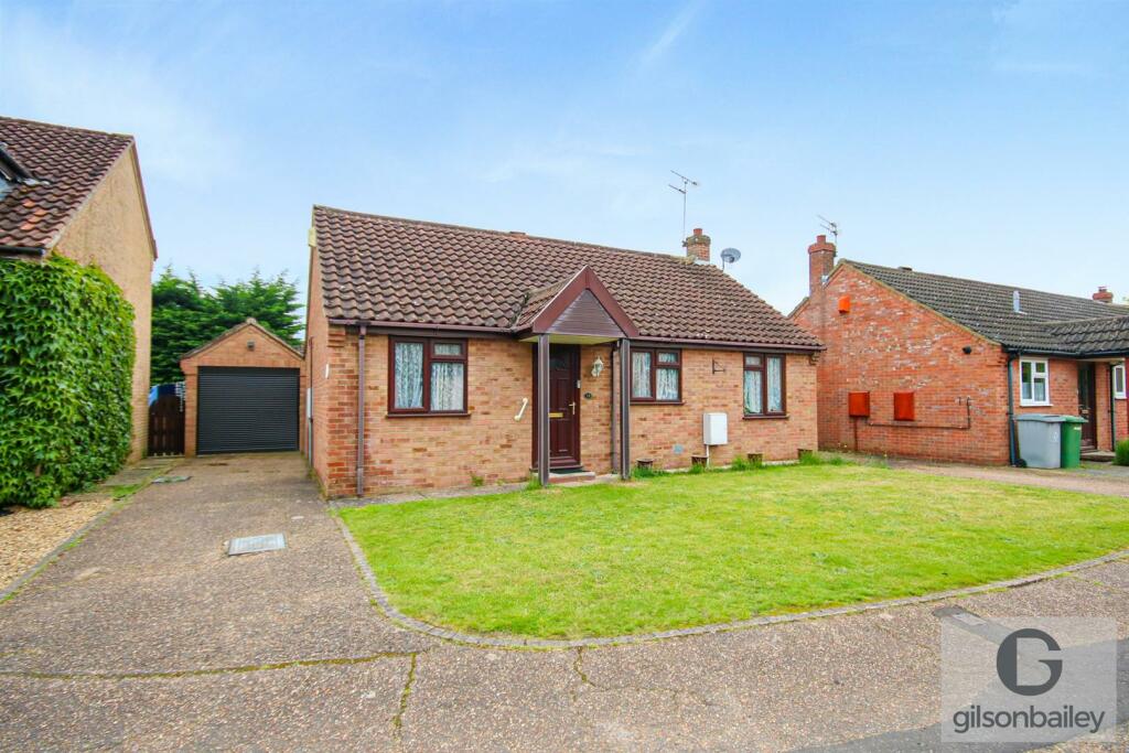 3 bedroom detached bungalow for sale in Way, Taverham, NR8