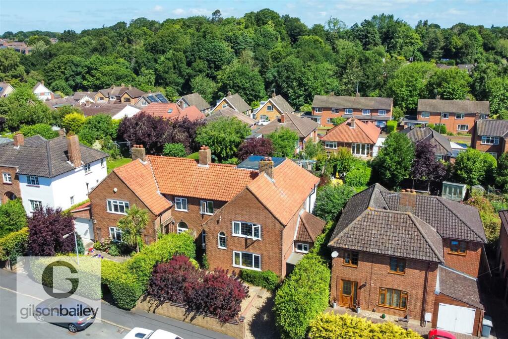 4 bedroom semidetached house for sale in St. Andrews Close, Thorpe St