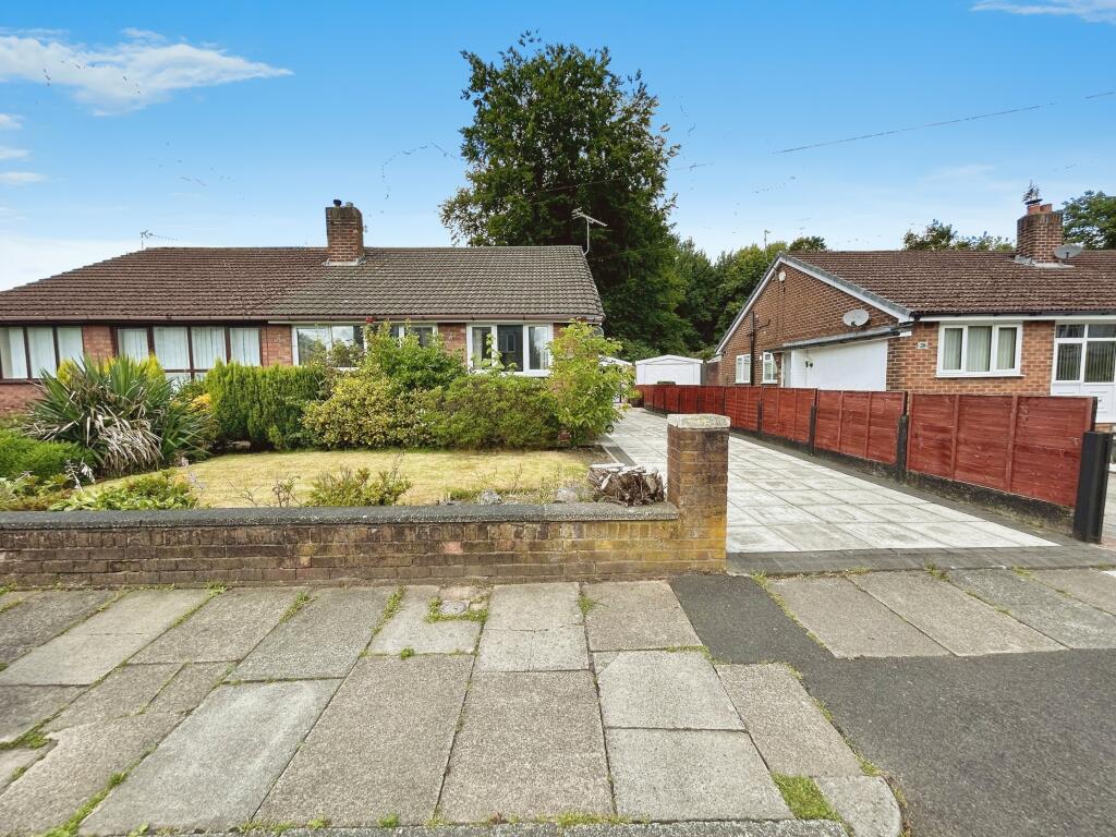 Main image of property: Oakleigh Ave, Bolton, BL3