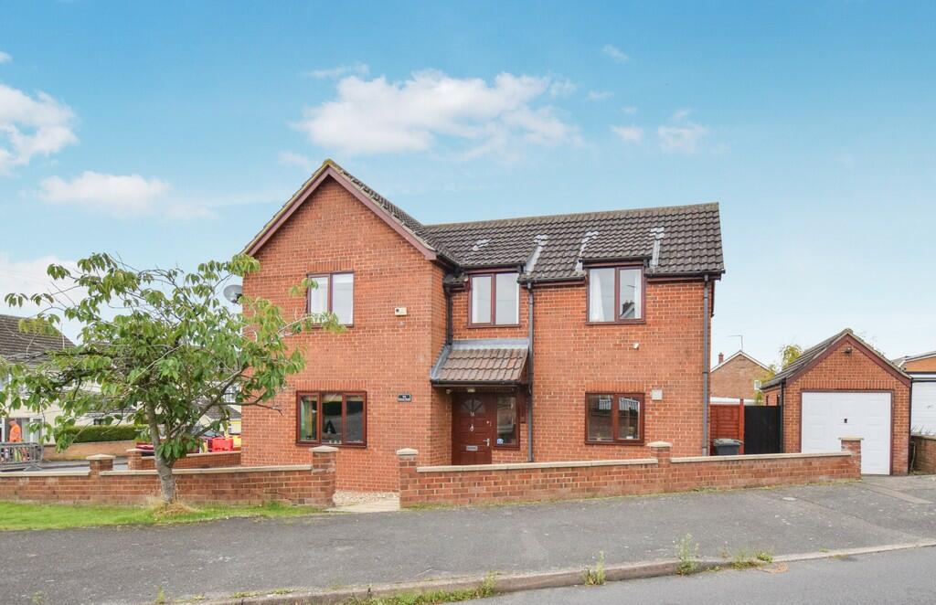 3 bedroom detached house for sale in Church Road, Great Stukeley, PE28