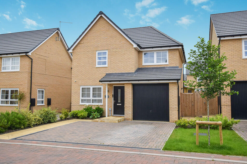 3 bedroom detached house for sale in Fisherman Way, Godmanchester