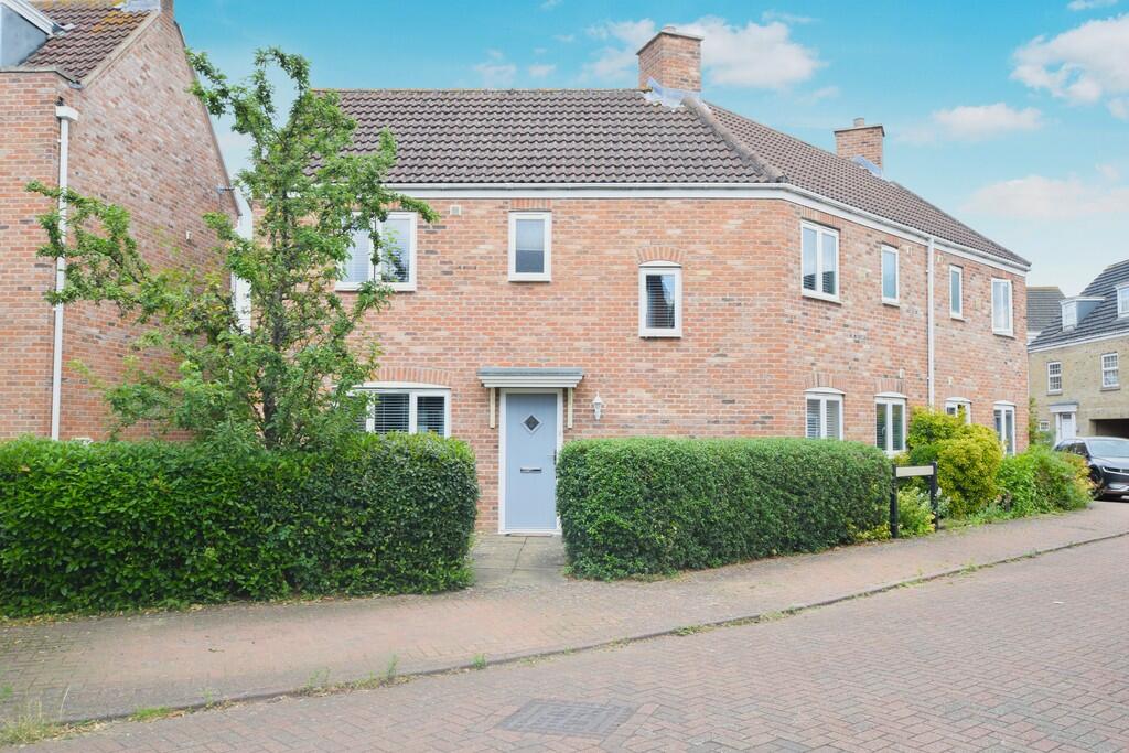 4 bedroom semidetached house for sale in Howell Drive, Sapley, PE28