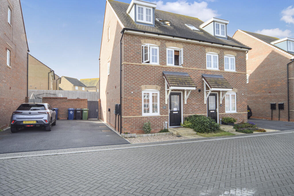 Main image of property: Hendrey Place, Godmanchester
