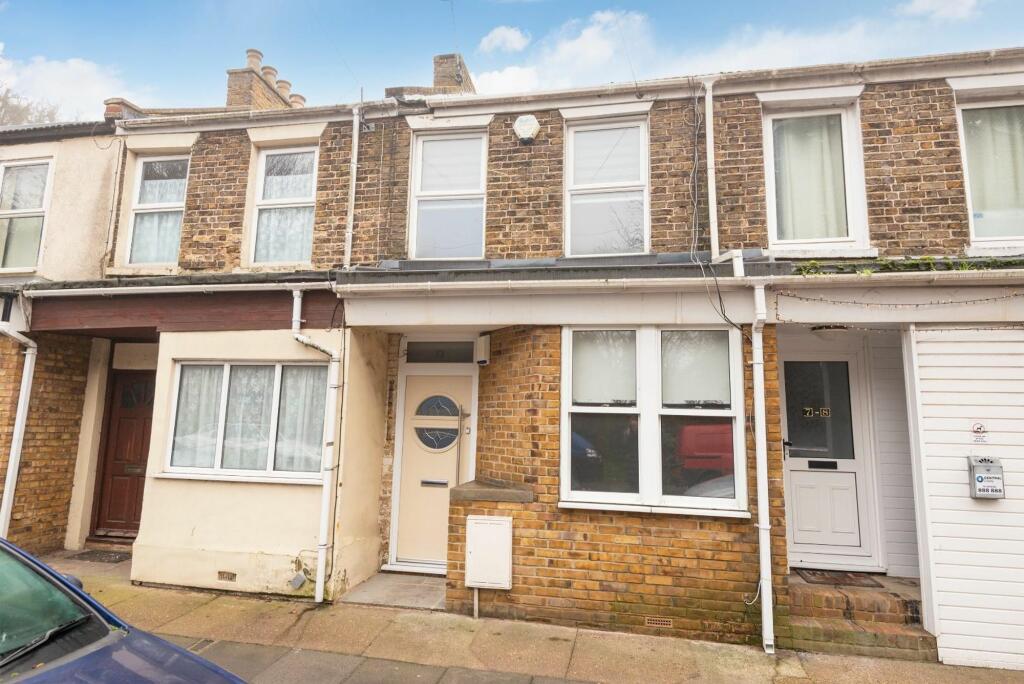 2 bedroom terraced house for rent in Tivoli Road, Margate, CT9