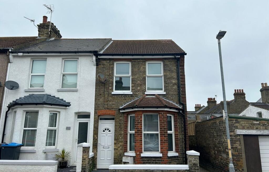 Main image of property: Studio 1, 1 St Davids Road, Ramsgate, Kent, CT11