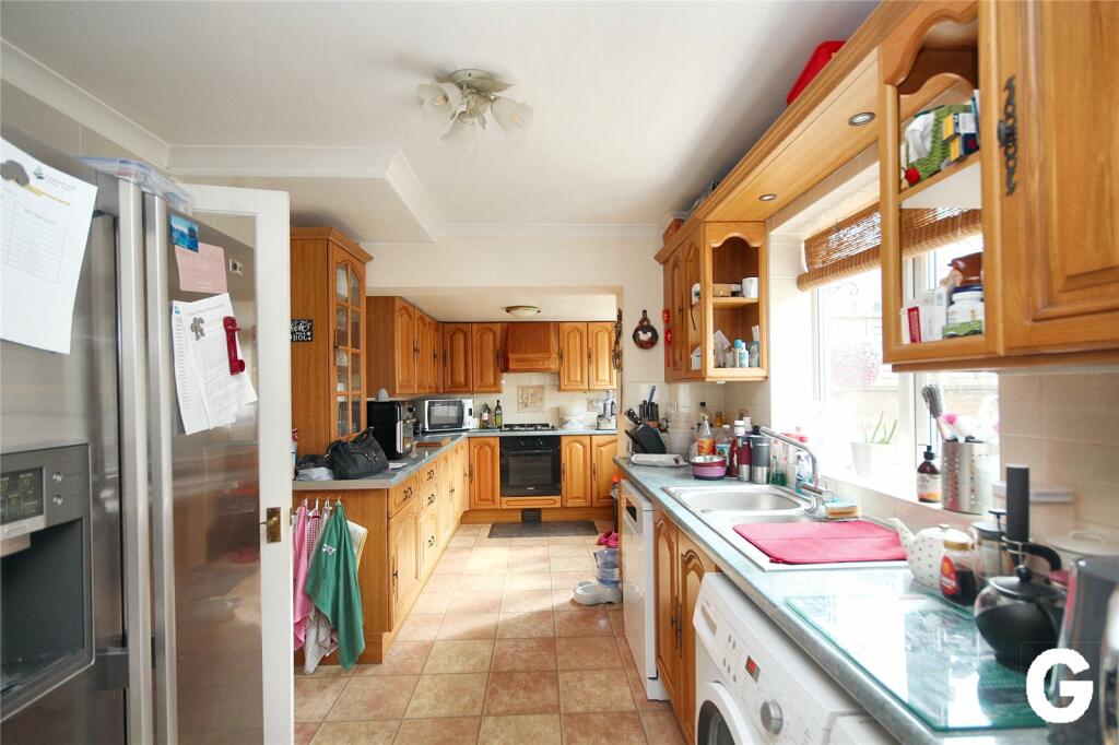 Additional property image - Holm Close, Ringwood, Hampshire, BH24
