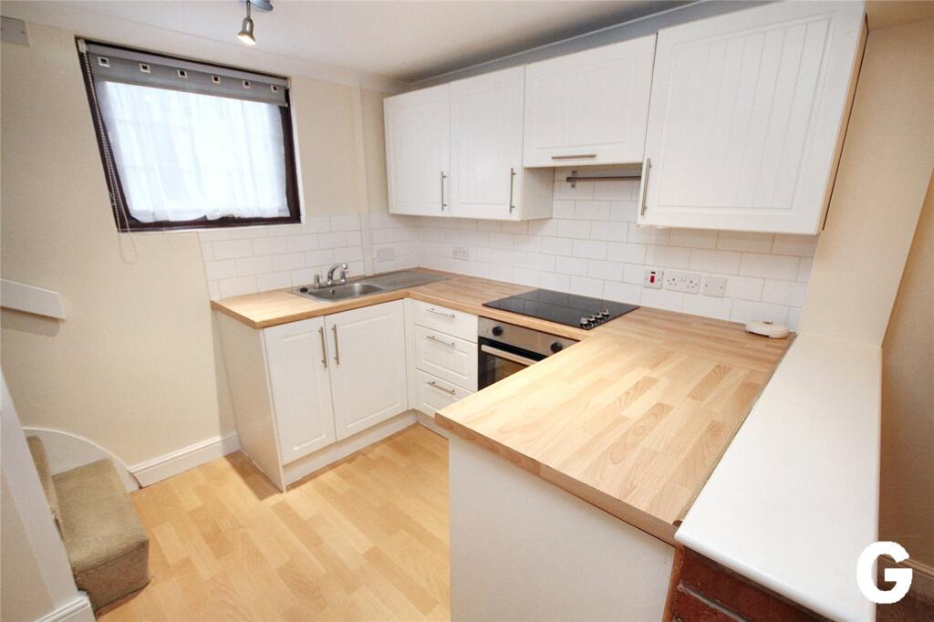 Additional property image - Quomp, Ringwood, Hampshire, BH24