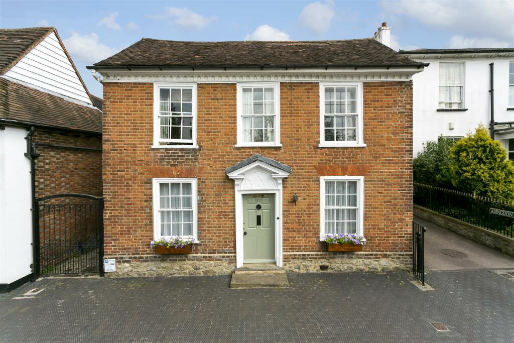 Main image of property: 17 High Street, West Malling