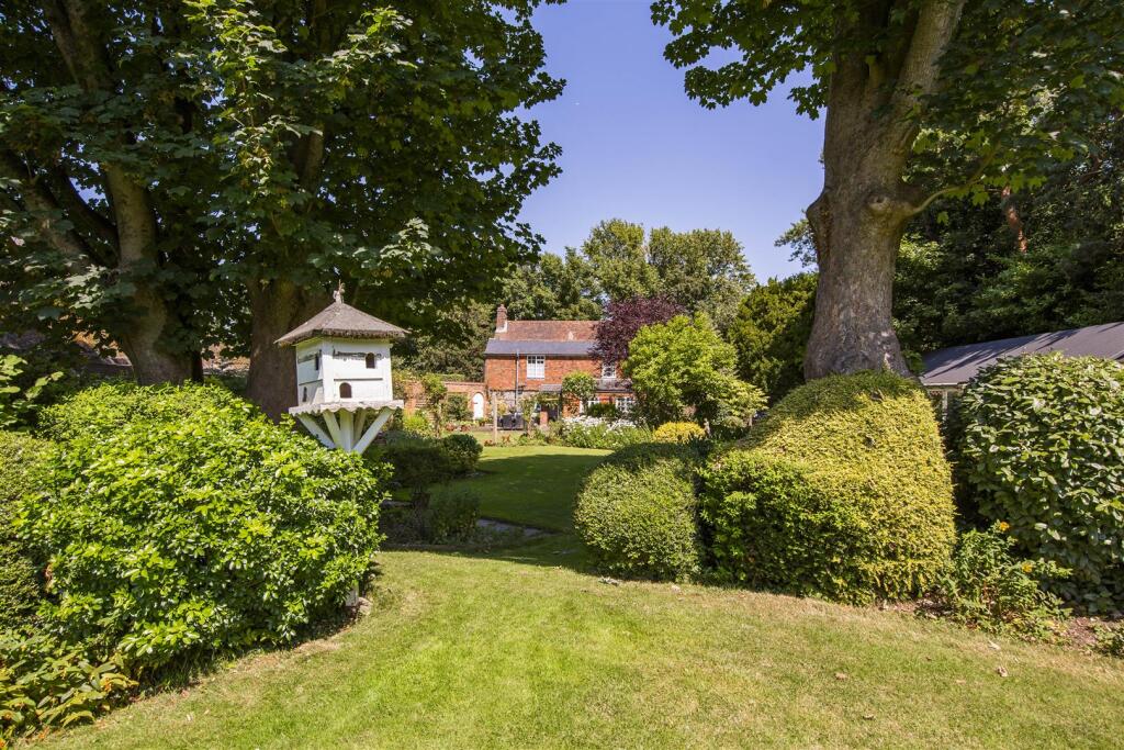 Main image of property: The Street, Ash, Sevenoaks