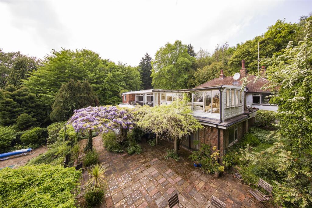 Main image of property: Gravesend Road, Wrotham, Sevenoaks