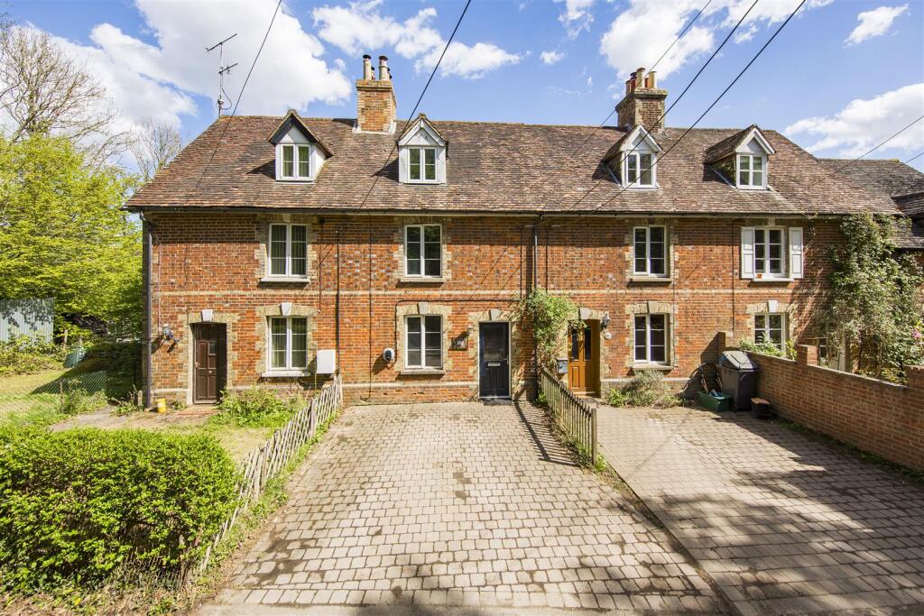 Main image of property: Park Farm Road, Ryarsh, West Malling