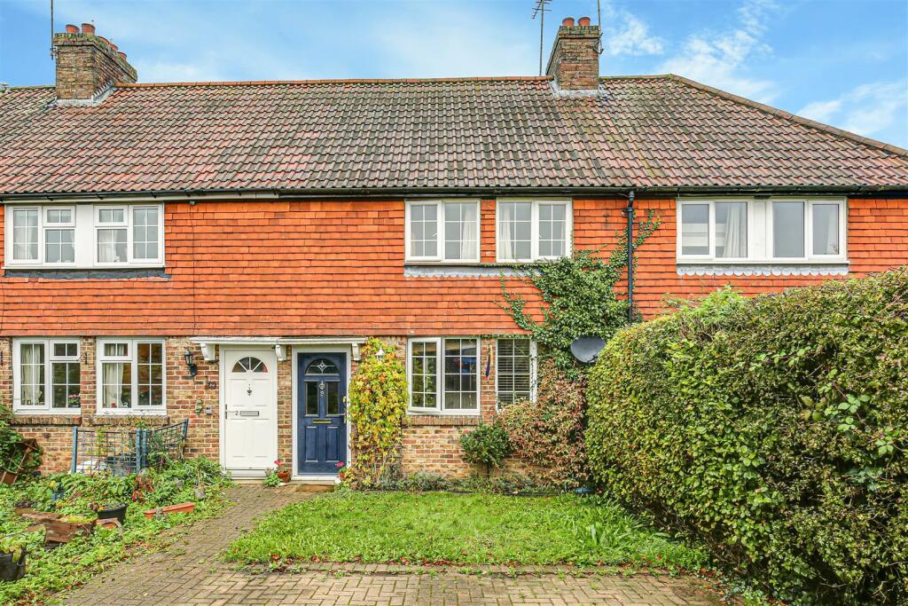 2 bedroom terraced house for sale in Great Norman Street Cottages, Ide