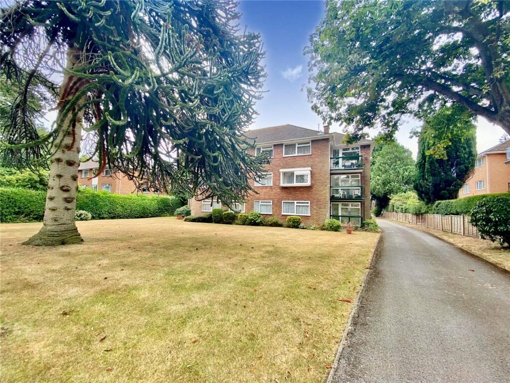2 bedroom apartment for sale in Portarlington Road, Bournemouth, BH4