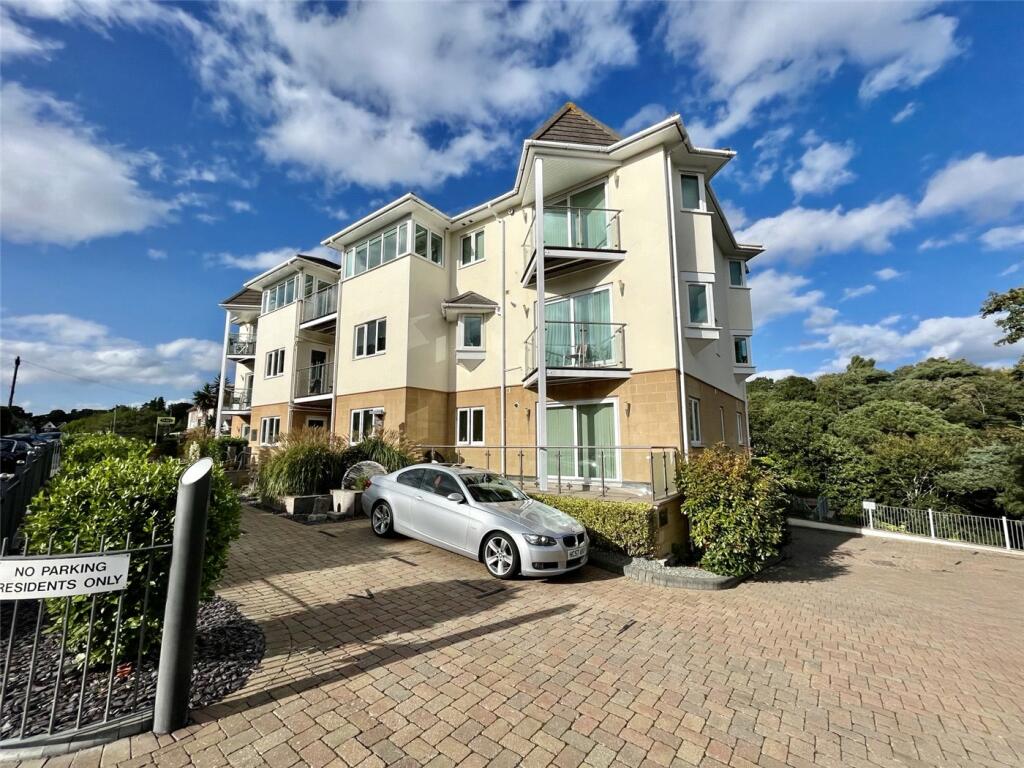 2 bedroom apartment for sale in Studland Road, Alum Chine, Bournemouth