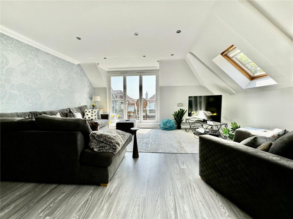 Additional property image - Sandbourne Road, Alum Chine, Bournemouth, Dorset, BH4