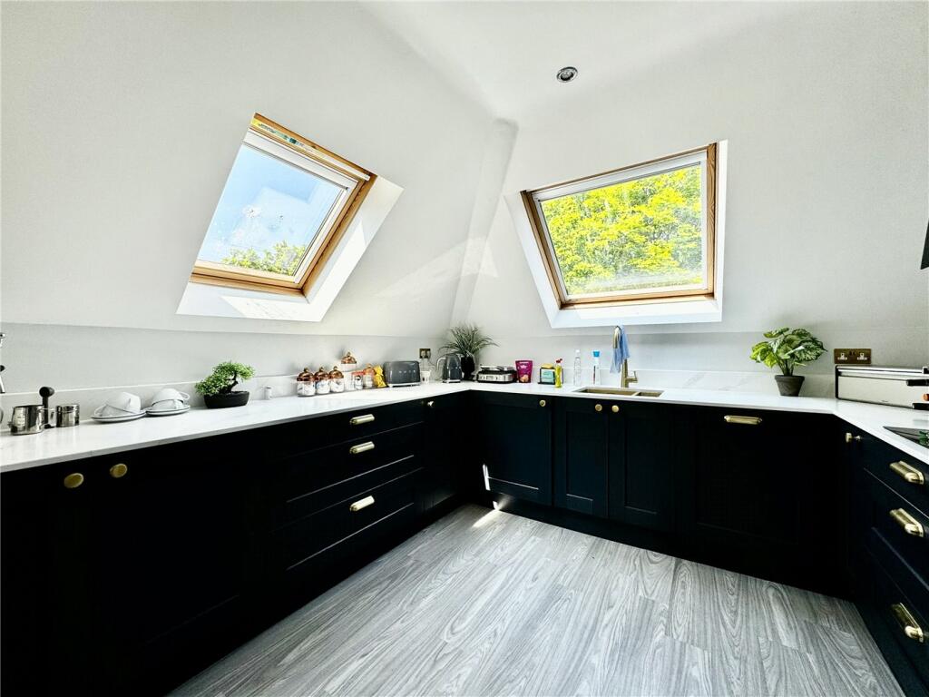 Additional property image - Sandbourne Road, Alum Chine, Bournemouth, Dorset, BH4