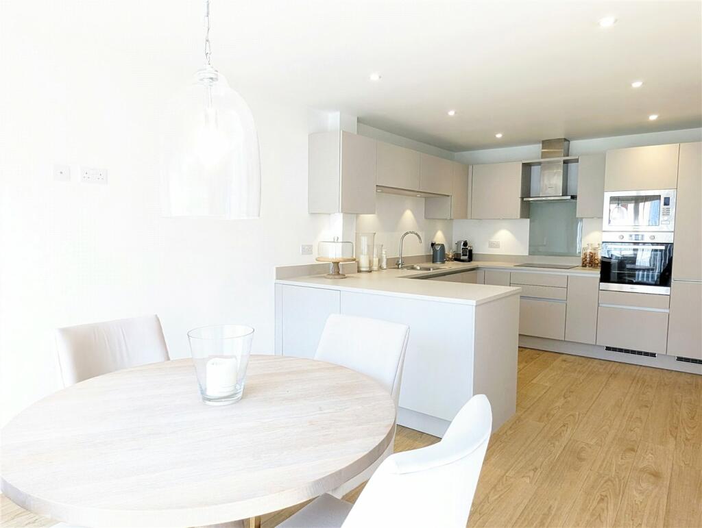 Additional property image - Parkstone Avenue, Lower Parkstone, Poole, BH14