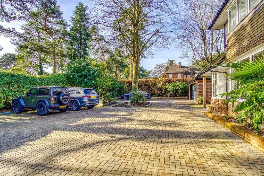 Additional property image - East Avenue, Bournemouth, Dorset, BH3