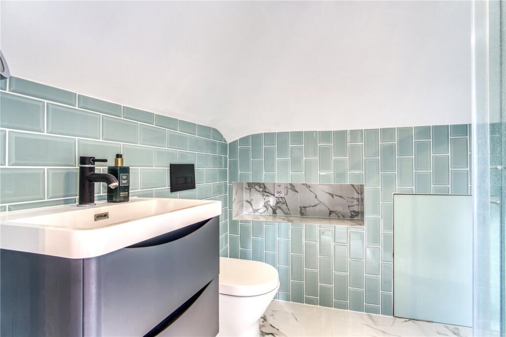Additional property image - East Avenue, Bournemouth, Dorset, BH3