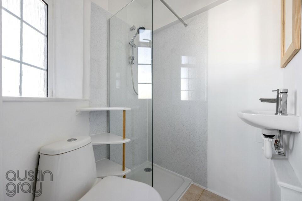 Additional property image - Buckingham Close, Bath Street, BN1