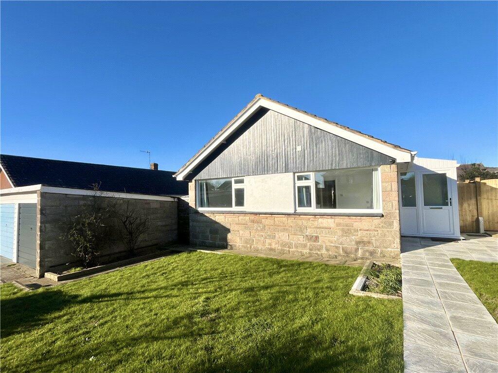 3 bedroom bungalow for sale in Meadows Close, Brighstone, Newport, PO30