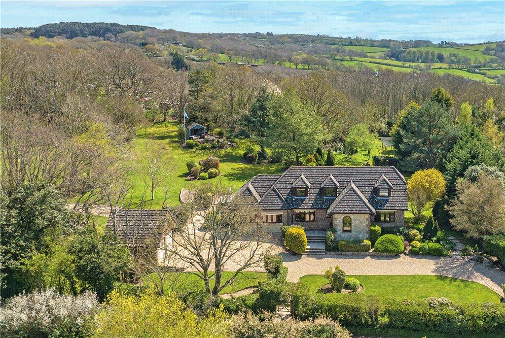 4 bedroom detached house for sale in Buckbury Lane, Newport, Isle of