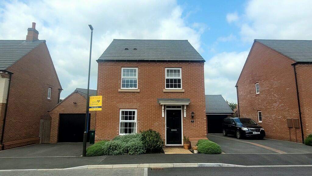 4 bedroom detached house for sale in Gretton Close, Drakelow, DE15