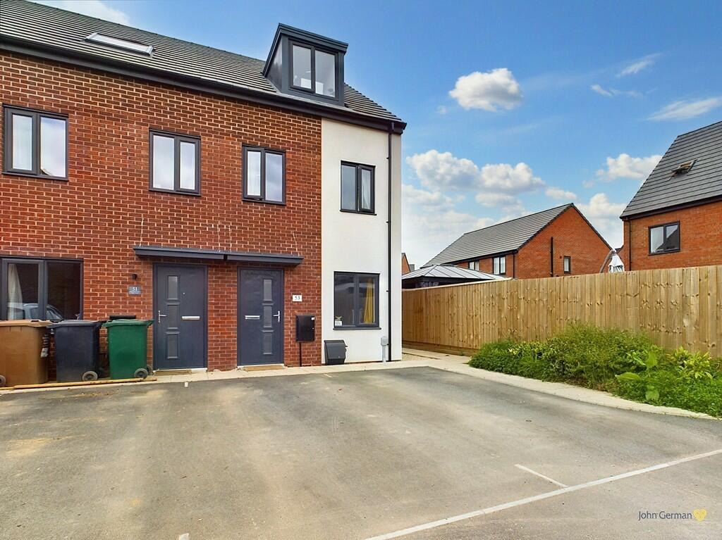 3 bedroom end of terrace house for sale in Blackbrook Road, Hilton, DE65