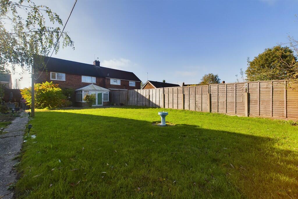 3 bedroom semidetached house for sale in Goseley Crescent, Hartshorne