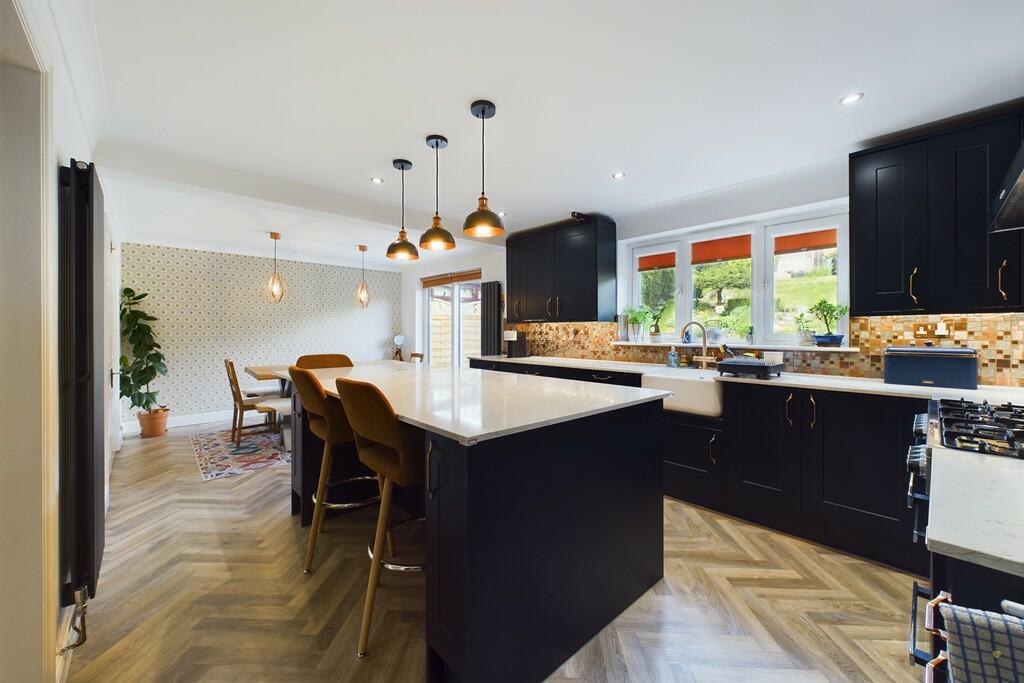 4 bedroom detached house for sale in Ludgate Street, Tutbury, DE13