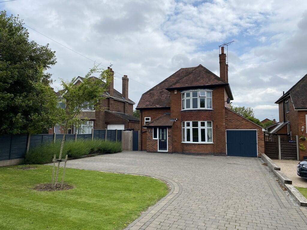 3 bedroom detached house for sale in Rolleston Road, BurtononTrent, DE13