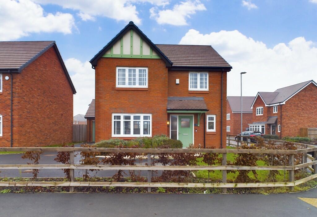 4 bedroom detached house