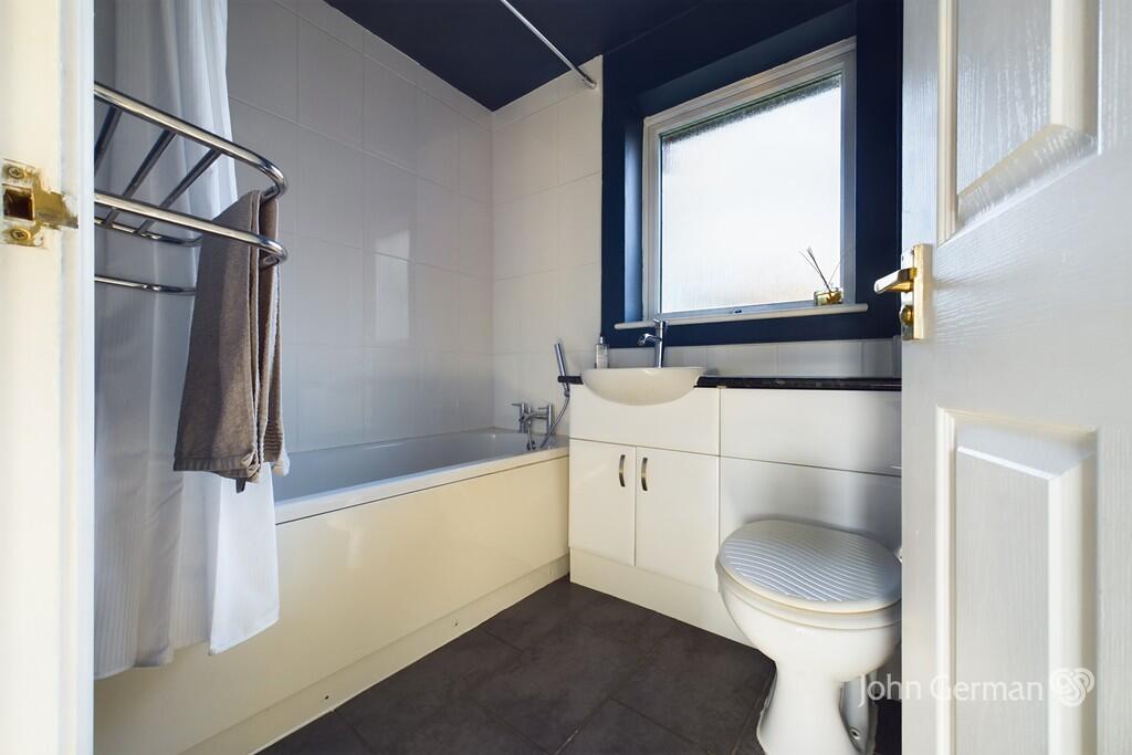 Additional property image - Berry Gardens, Winshill