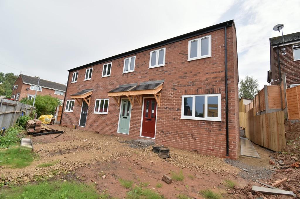 3 bedroom town house for sale in Ferry Street, BurtononTrent, DE15