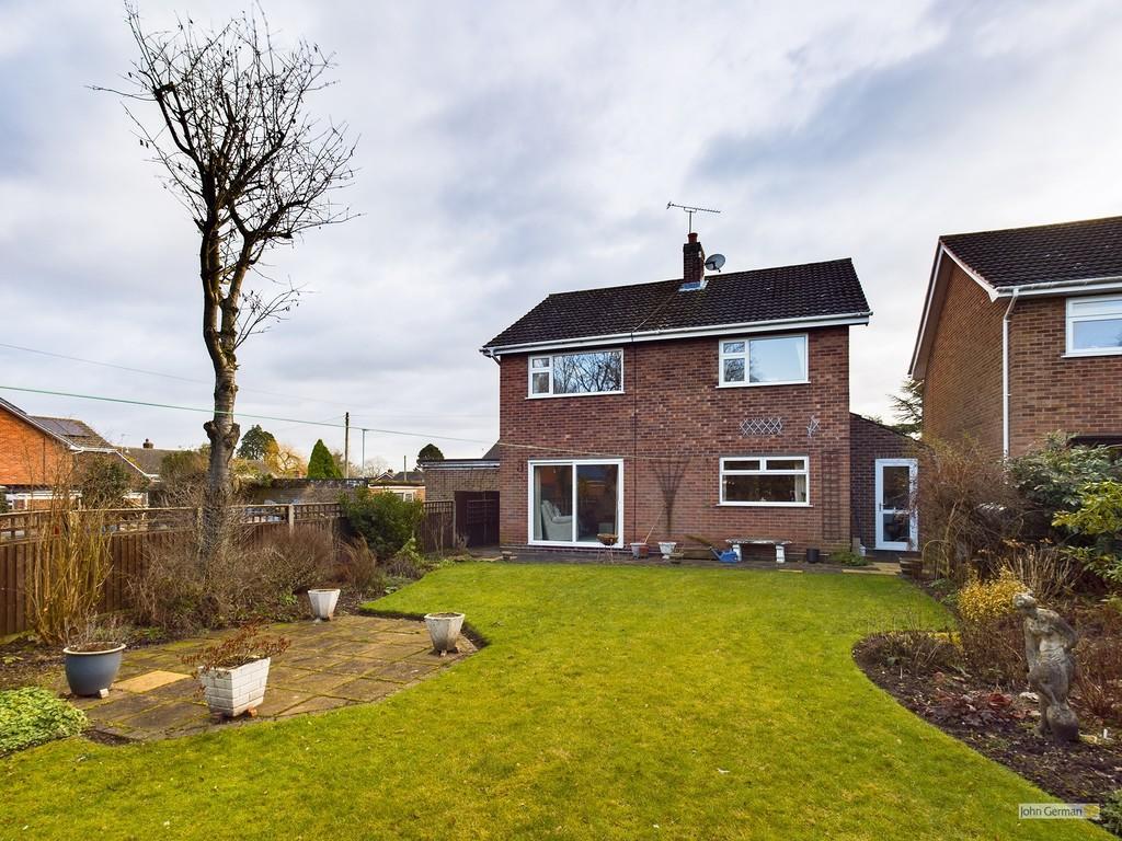 4 bedroom detached house for sale in Woodland Views, Marchington, ST14