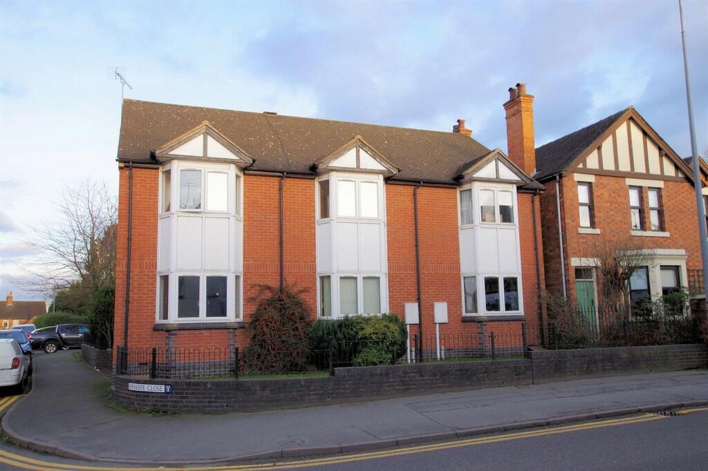 2 bedroom terraced house for sale in Wharfe Close, Uttoxeter, ST14