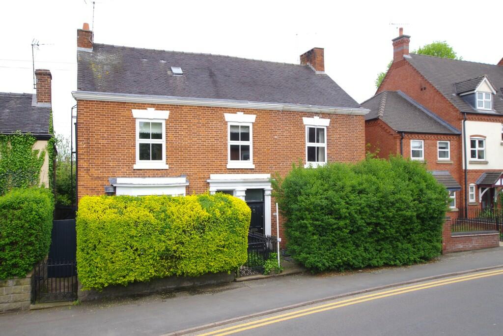 4 bedroom semidetached house for sale in High Street, Uttoxeter, ST14