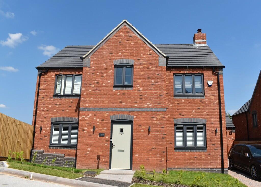 4 bedroom detached house for sale in Uttoxeter Road, Alton, ST10